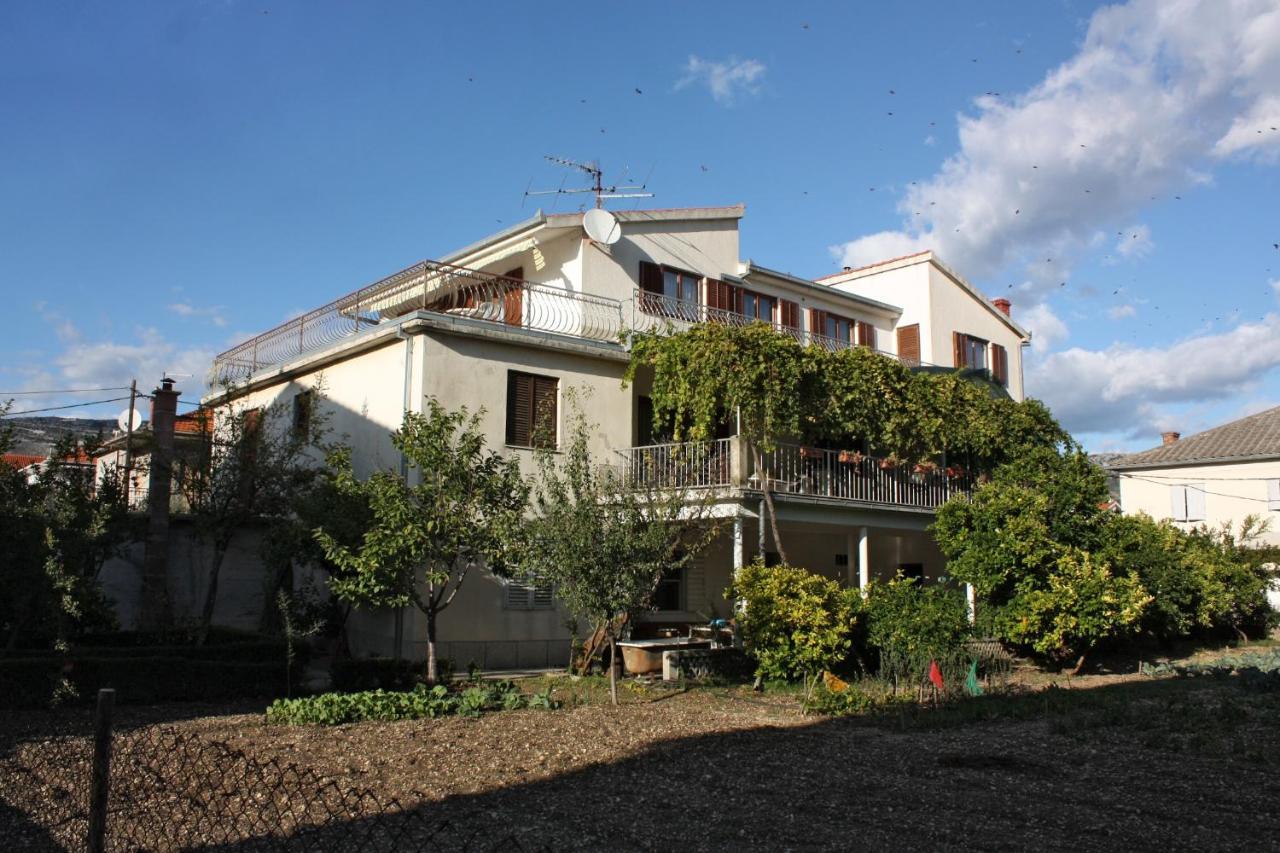 Apartments With A Parking Space Kastel Stafilic, Kastela - 5219 Zewnętrze zdjęcie